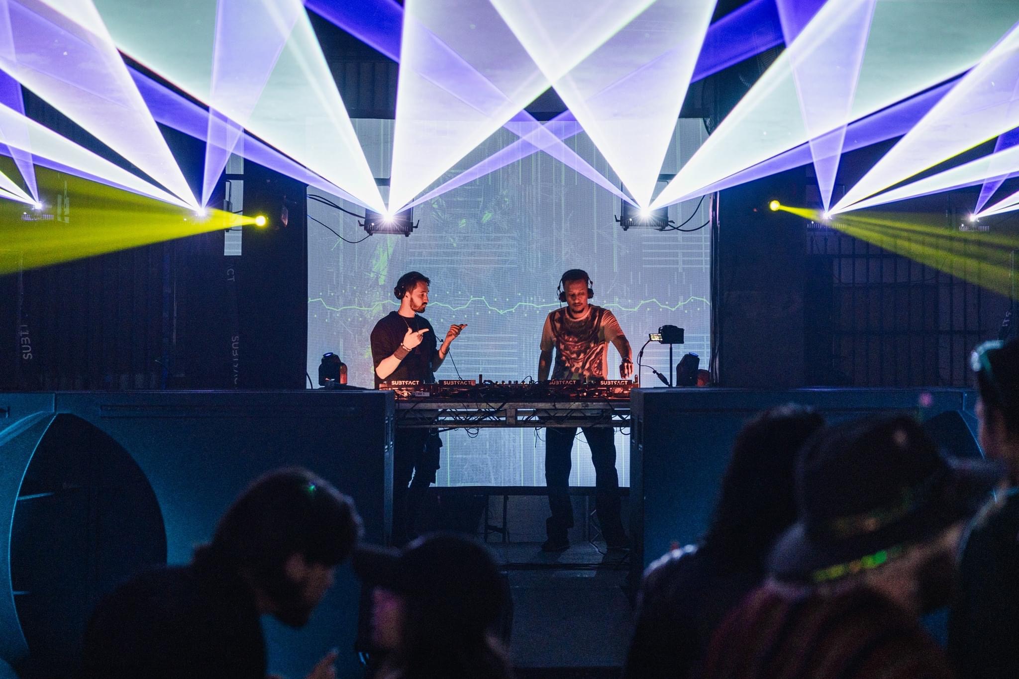 HARDNOCKER live at Momentive b2b with FORIN
